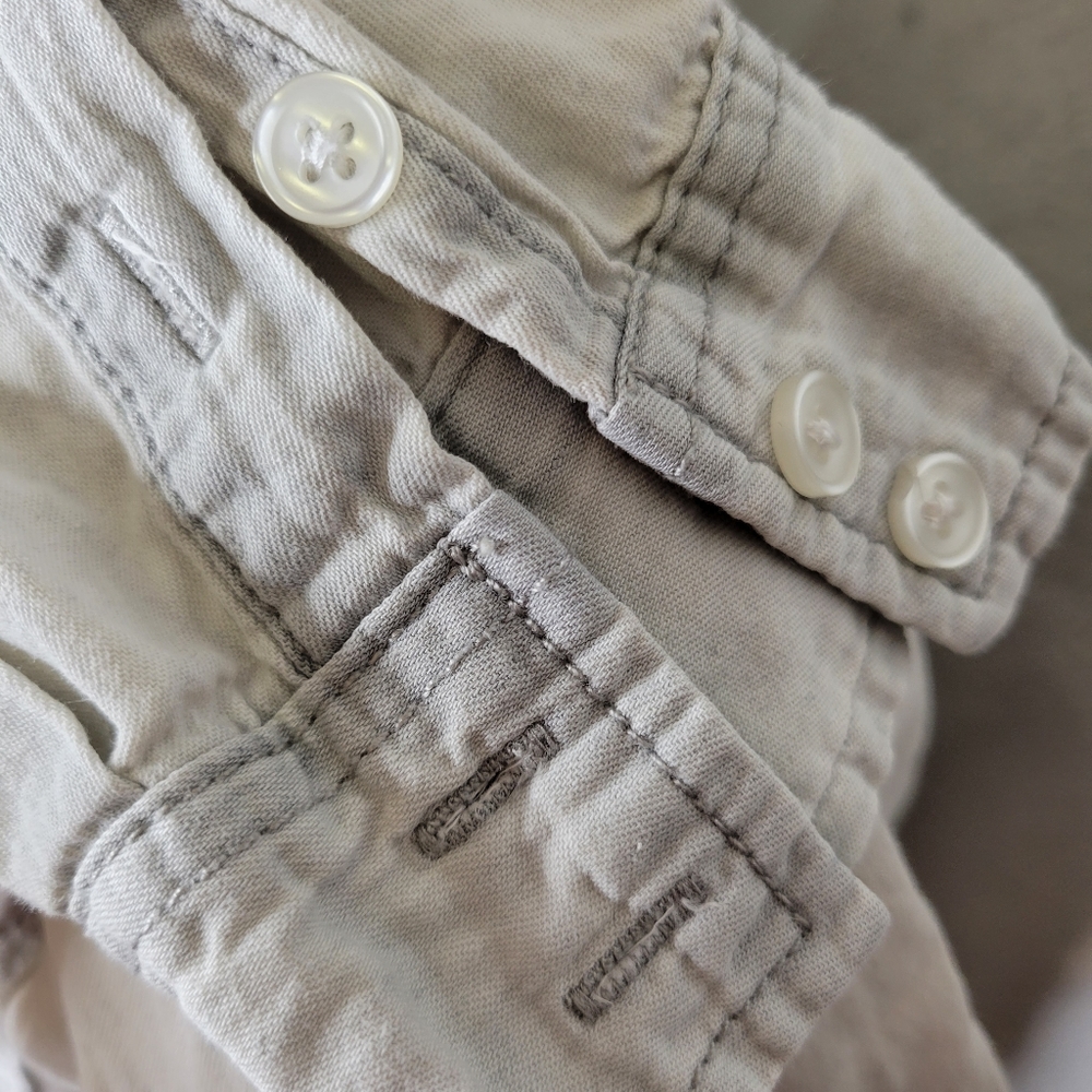 Levi's Button Down Extra Light Wash Long Sleeve - image 5